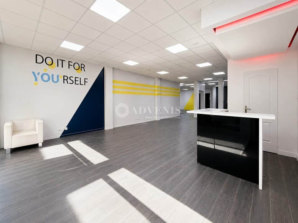Local commercial · 300 m² · Location — photo 1