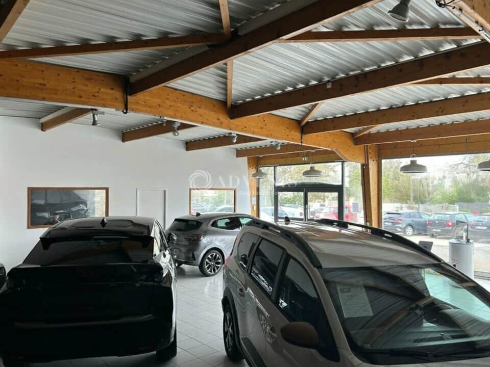 Local commercial · 280 m² · Location — photo 1
