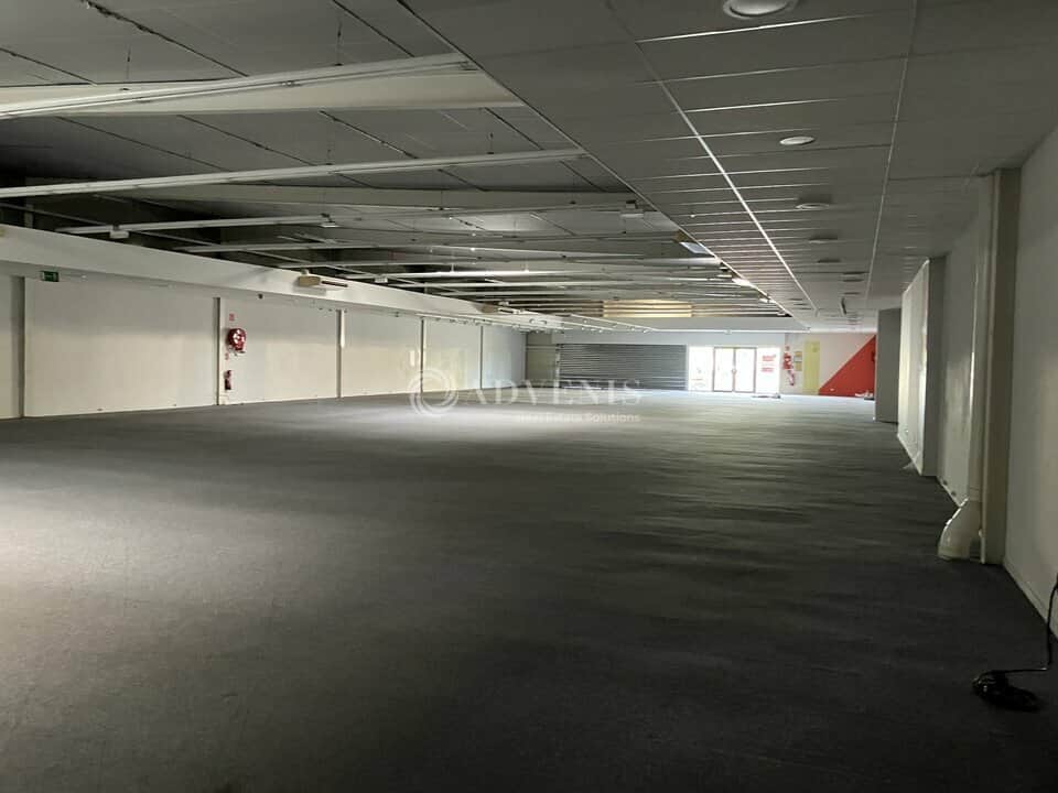 Local commercial · 1000 m² · Location — photo 1