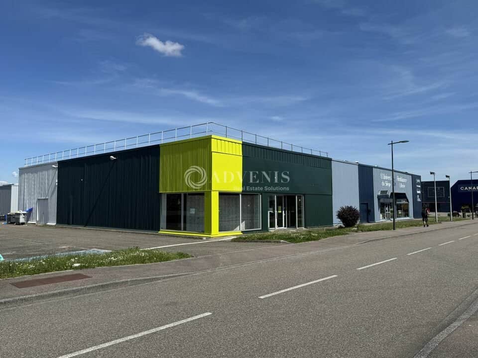 Local commercial · 468 m² · Location — photo 1