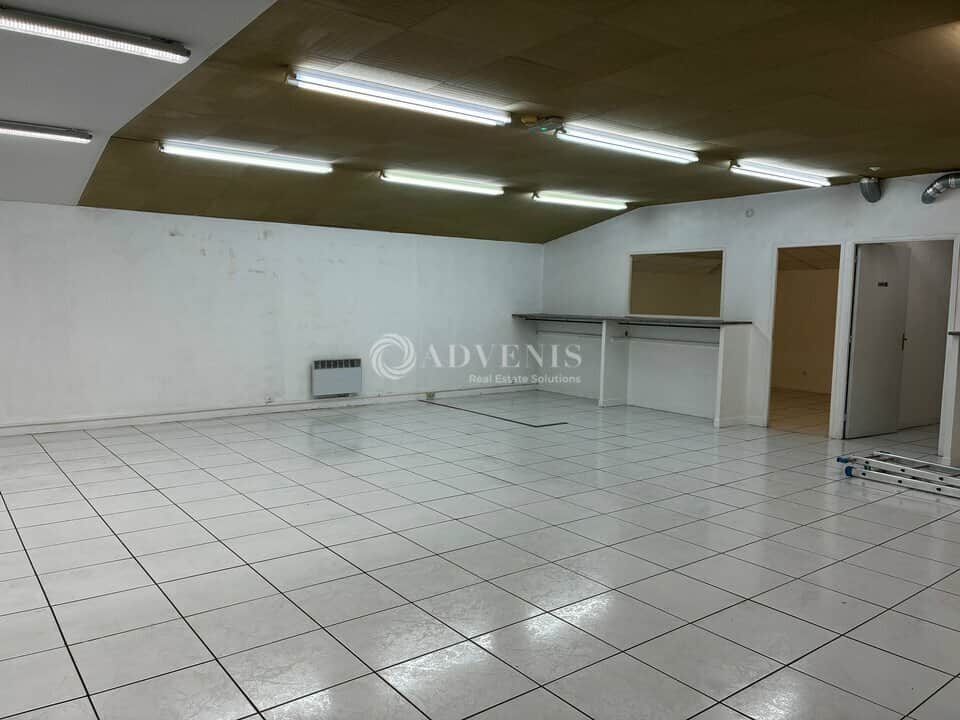 Local commercial · 196 m² · Achat des murs — photo 1