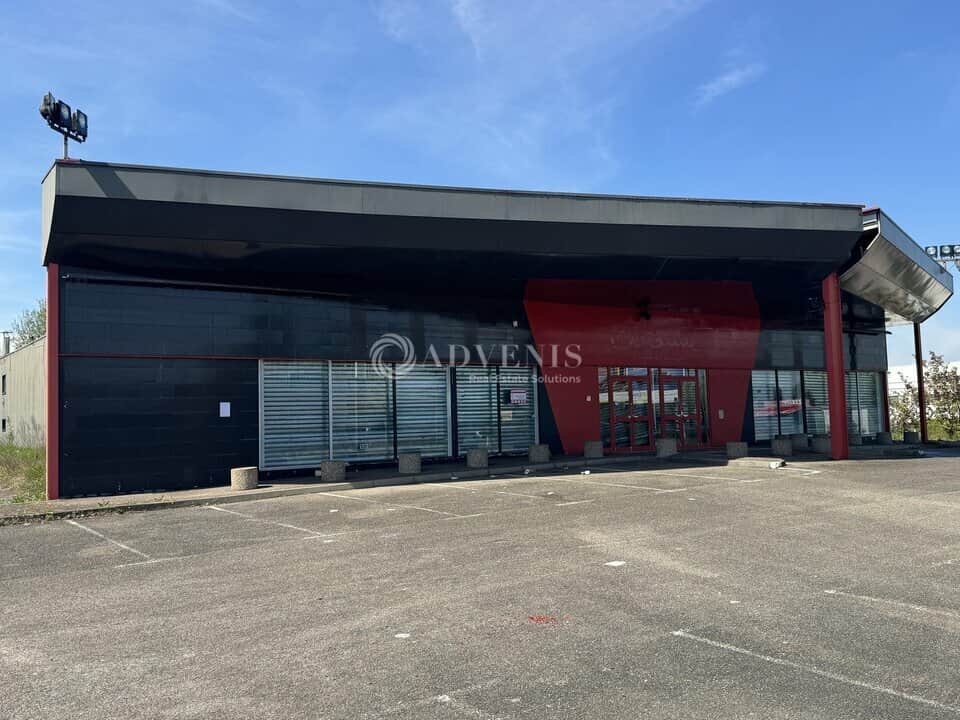 Local commercial · 1850 m² · Location — photo 1