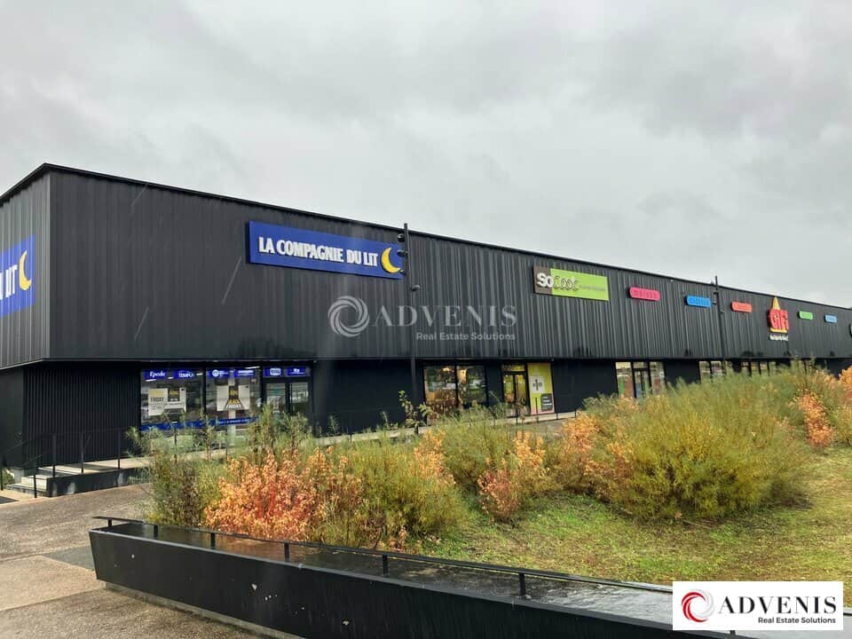 Local commercial · 580 m² · Cession de bail — photo 1