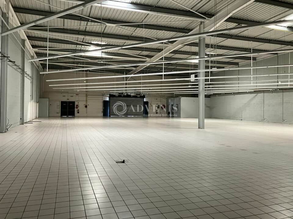 Local commercial · 1743 m² · Location — photo 1
