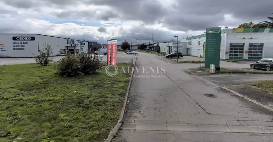 Local commercial · 655 m² · Location — photo 1