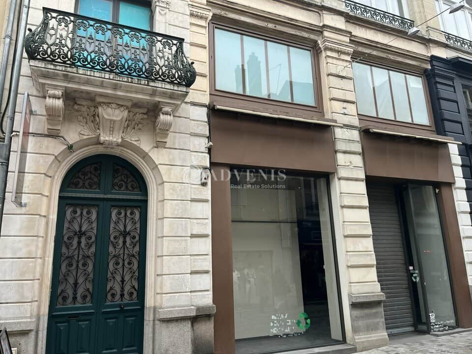 Local commercial · 407 m² · Location — photo 1