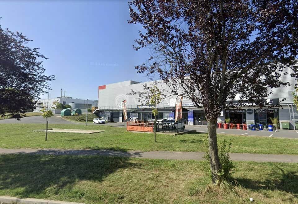 Local commercial · 350 m² · Location — photo 1