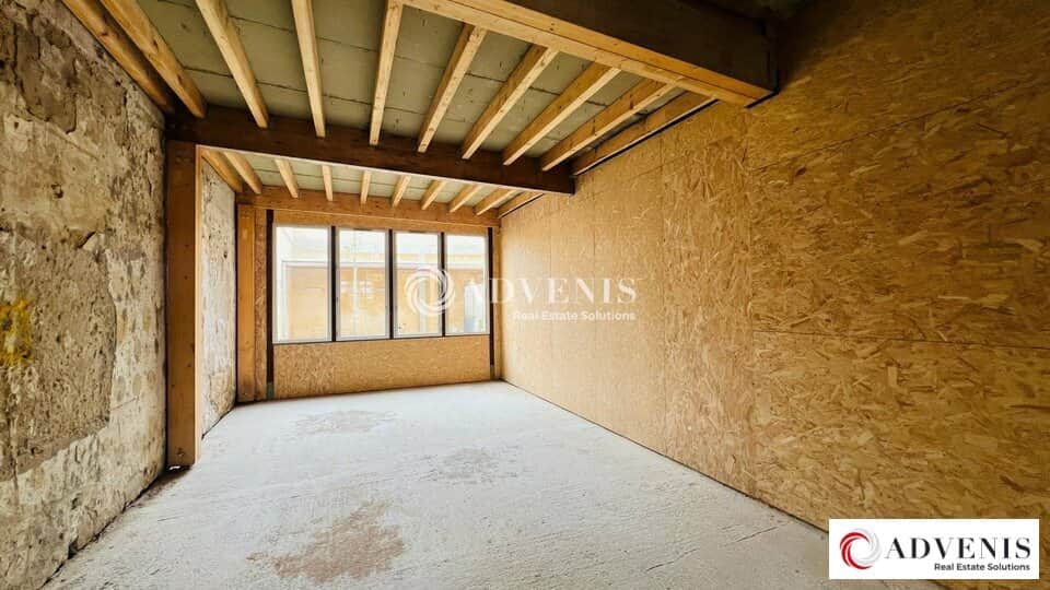 Local commercial · 85 m² · Location — photo 1