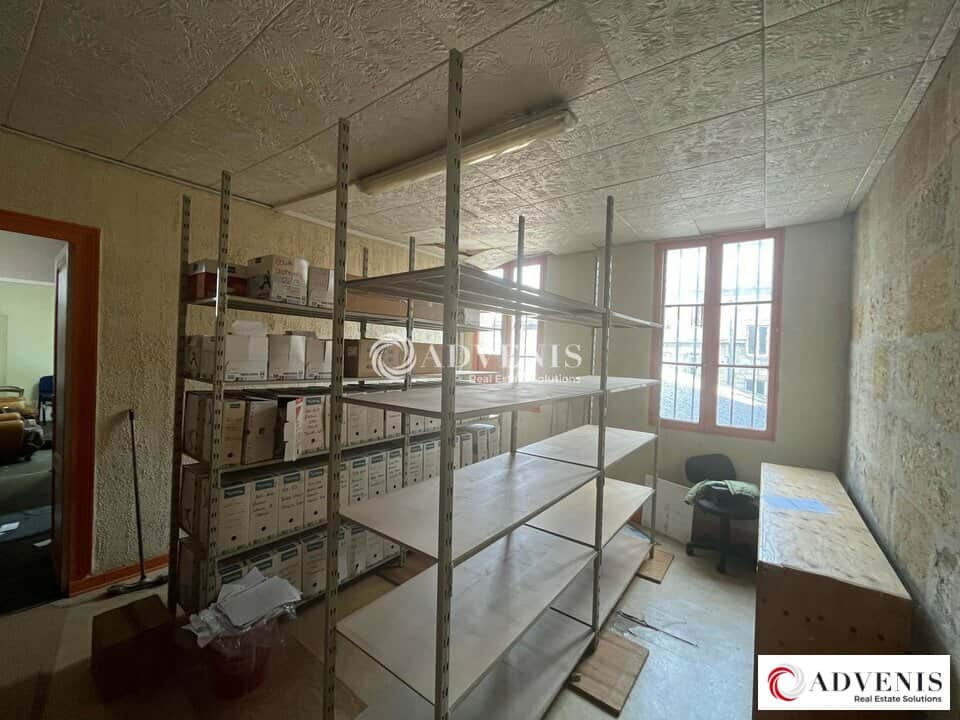 Local commercial · 1040 m² · Location — photo 1