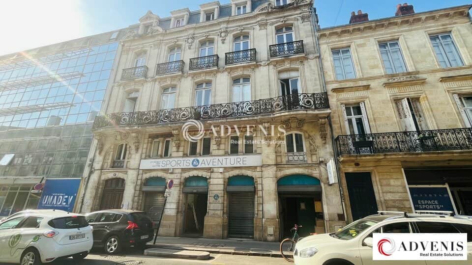 Local commercial · 1040 m² · Location — photo 1
