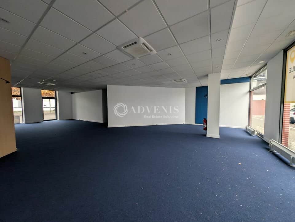 Local commercial · 131 m² · Location — photo 1