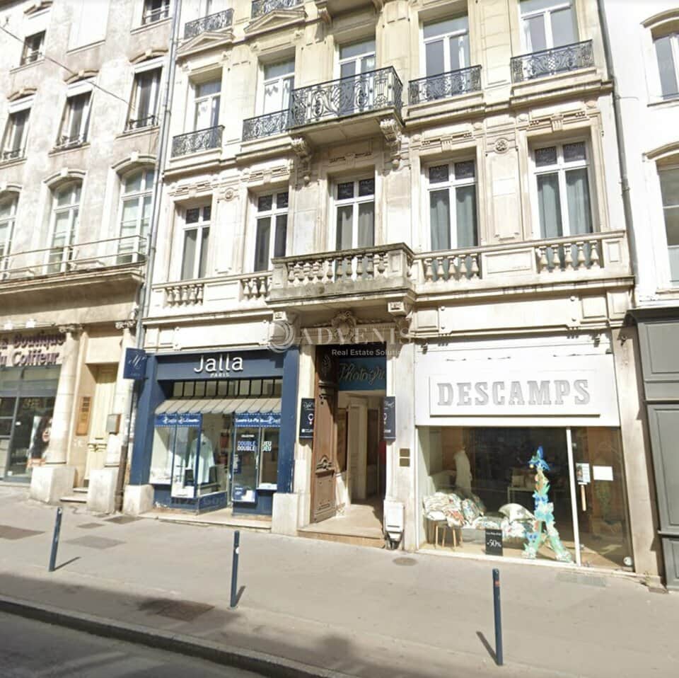 Local commercial · 258 m² · Location — photo 1