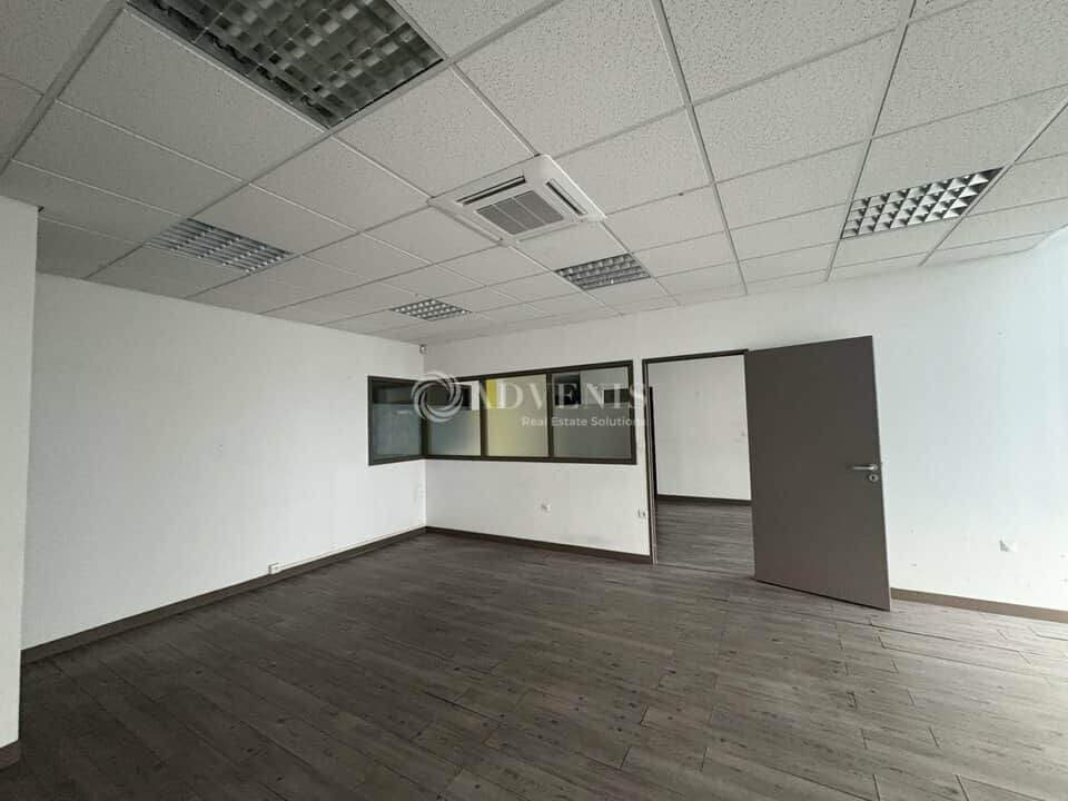 Local commercial · 410 m² · Location — photo 1