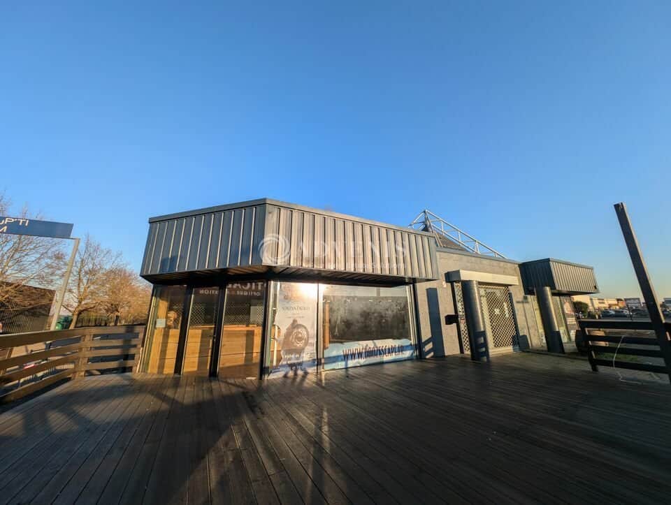 Local commercial · 600 m² · Location — photo 1