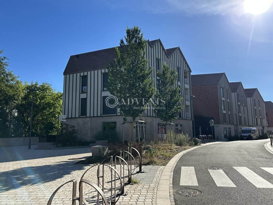 Local commercial · 212 m² · Achat des murs — photo 1