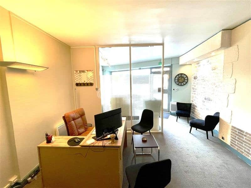 Local commercial · 39 m² · Location — photo 1