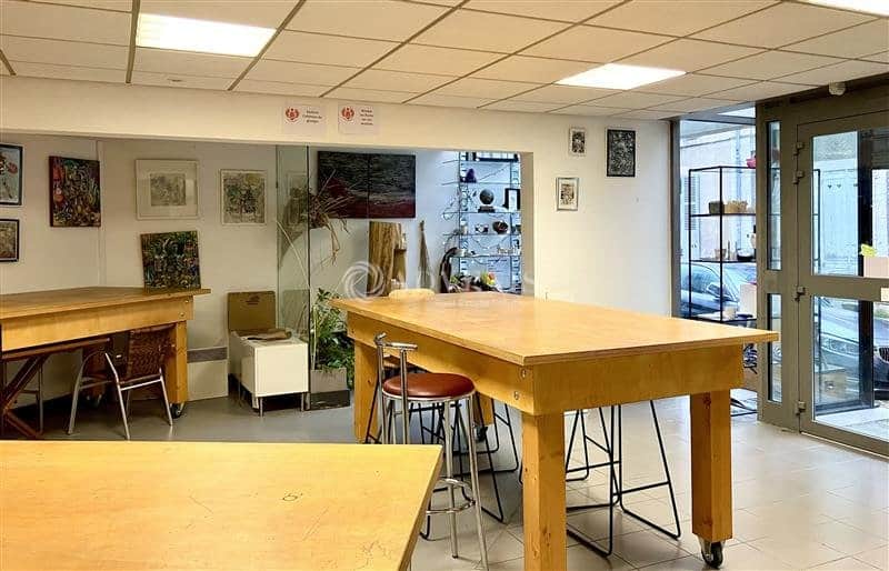 Local commercial · 176 m² · Achat des murs — photo 1
