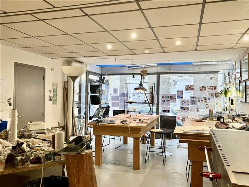 Local commercial · 176 m² · Achat des murs — photo 1