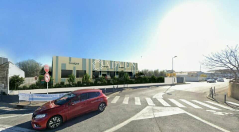 Local commercial · 501 m² · Achat des murs — photo 1