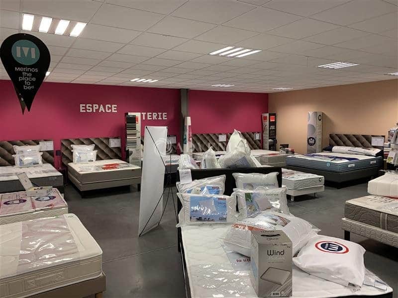 Local commercial · 750 m² · Achat des murs — photo 1