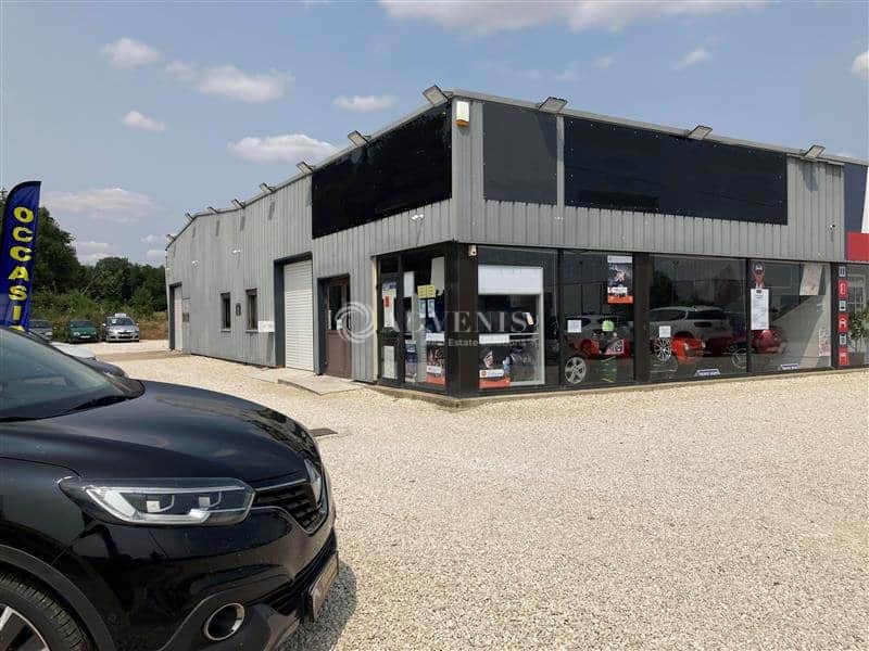 Local commercial · 276 m² · Location — photo 1