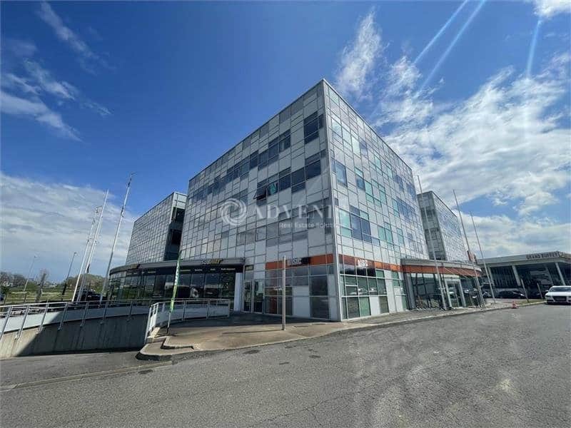 Local commercial · 434 m² · Location — photo 1