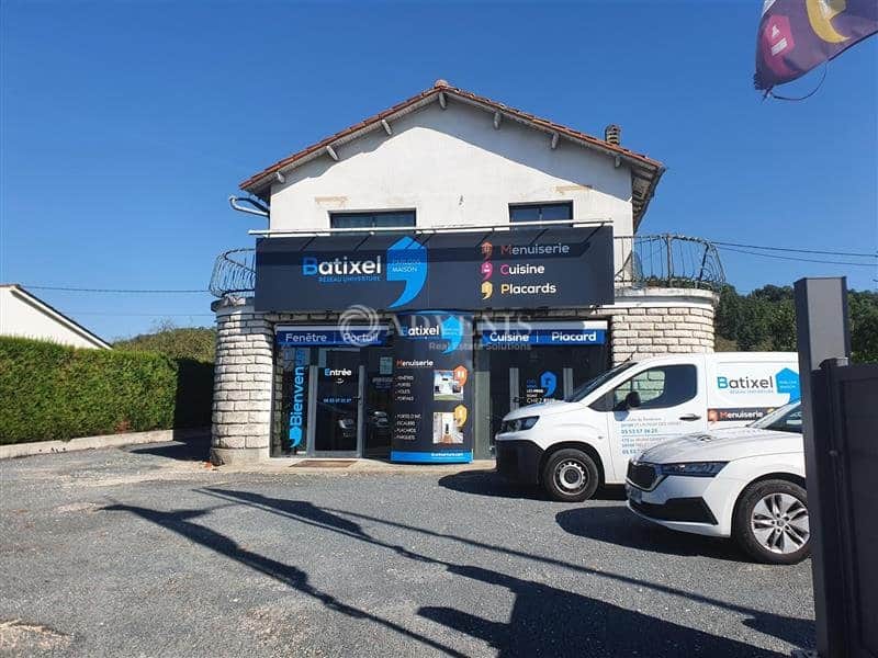 Local commercial · 90 m² · Location — photo 1