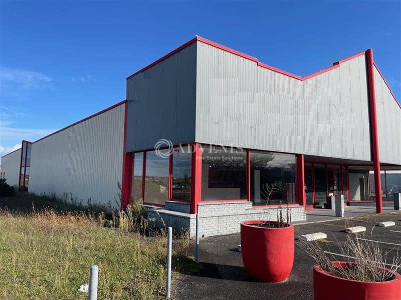 Local commercial · 1200 m² · Achat des murs — photo 1