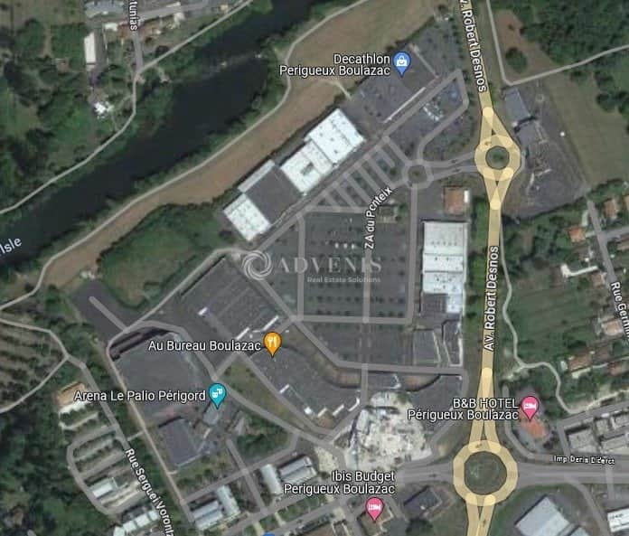 Local commercial · 450 m² · Location — photo 1