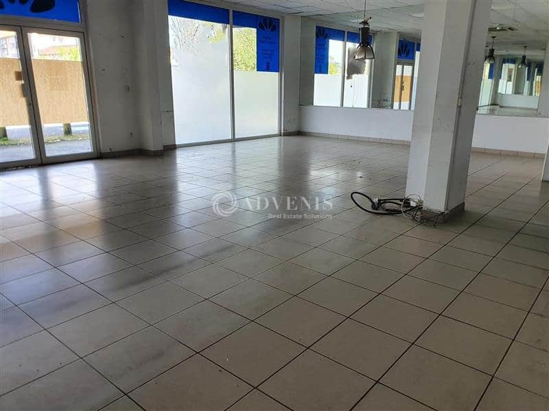 Local commercial · 140 m² · Location — photo 1