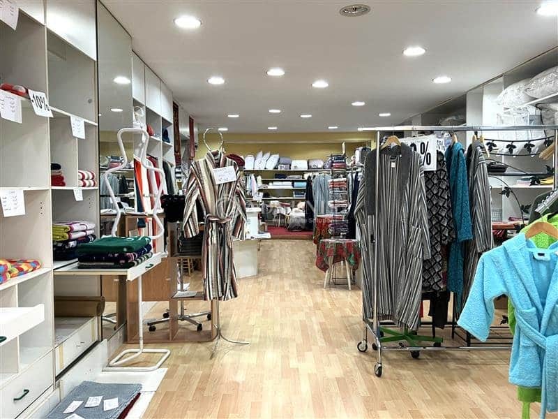 Local commercial · 119 m² · Cession de bail — photo 1