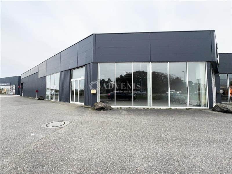 Local commercial · 518 m² · Location — photo 1