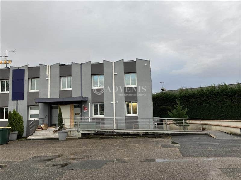 Local commercial · 990 m² · Achat des murs — photo 1