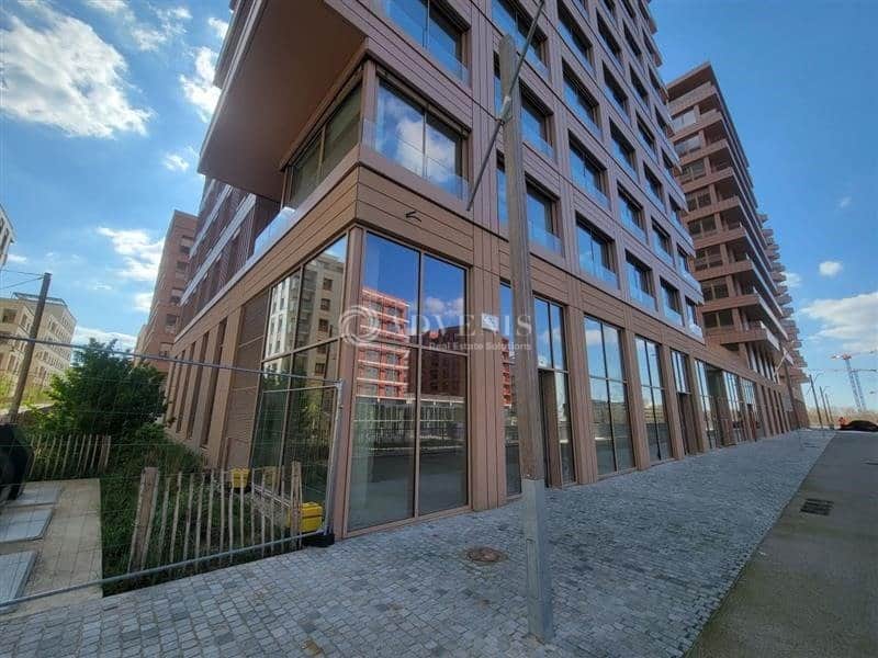 Local commercial · 75 m² · Location — photo 1