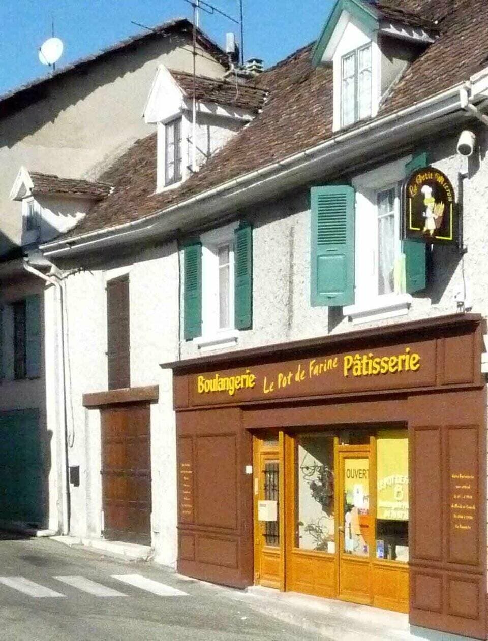 Boulangerie patisserie · 250 m² · Achat des murs — photo 3
