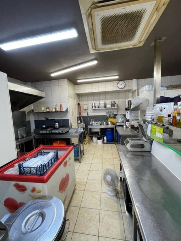 Pizzeria vente a emporter · 150 m² · Fonds de commerce — photo 2