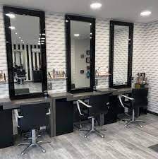 Salon de coiffure · 130 m² · Fonds de commerce — photo 2