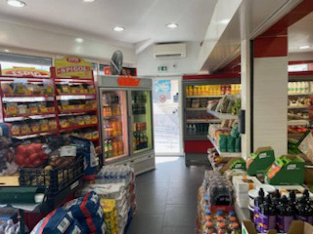 Boucherie magasin d alimentation · 100 m² · Fonds de commerce — photo 2