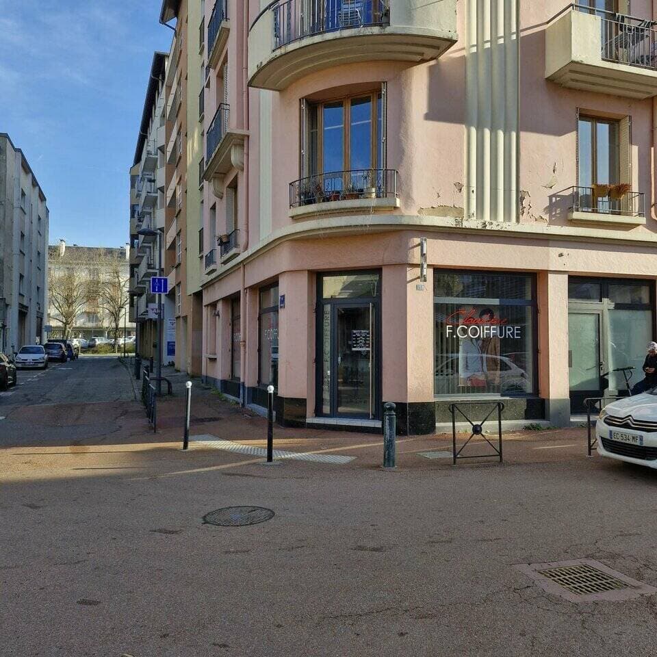 Coiffure mixte · 170 m² · Fonds de commerce — photo 3