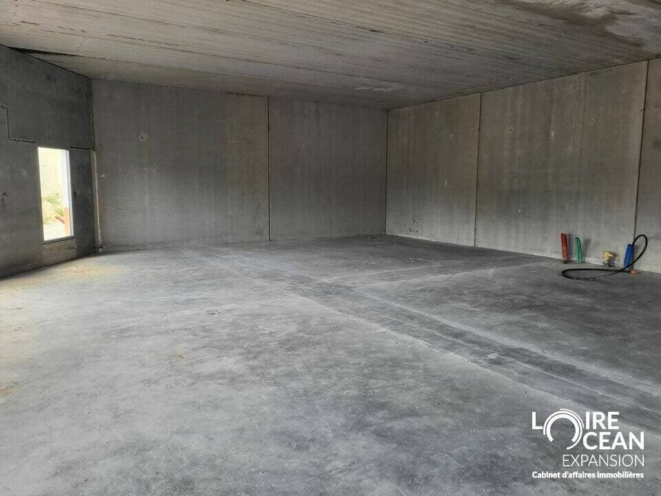 Local commercial · 257 m² · Location — photo 3