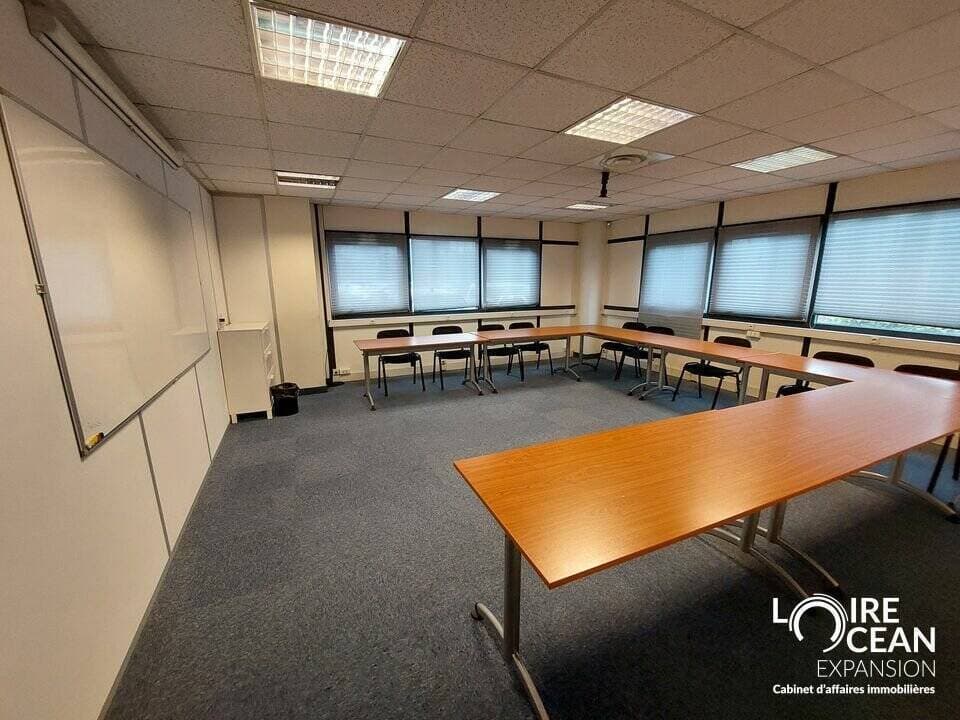 local Nantes 44300 — photo 1