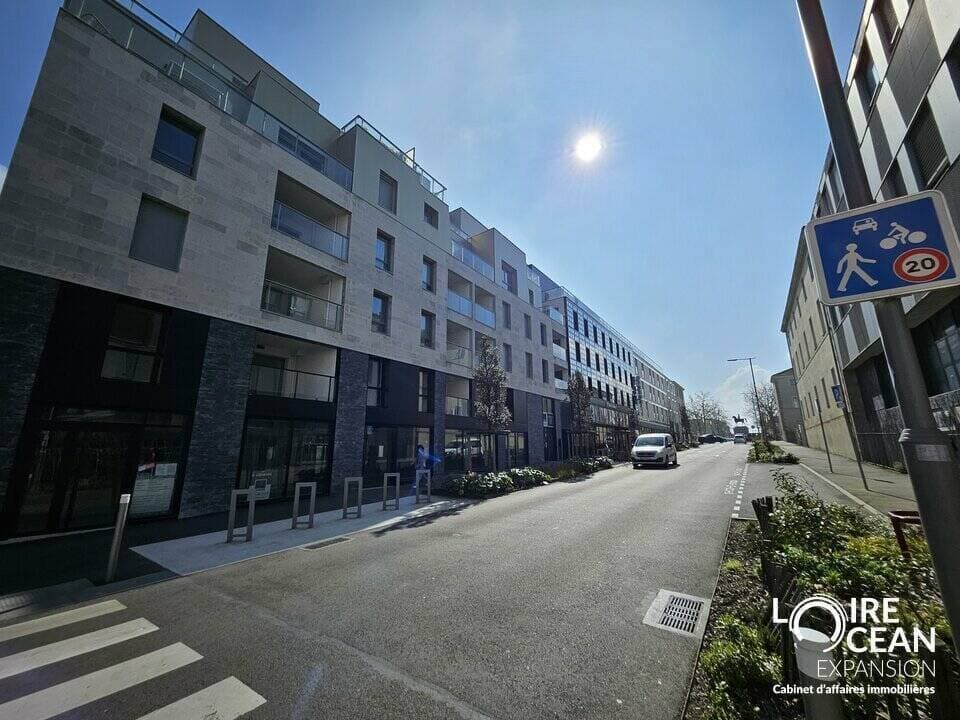 Libre programme neuf · 512 m² · Achat des murs — photo 3