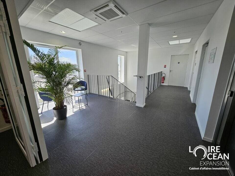 Local commercial · 86 m² · Location — photo 2