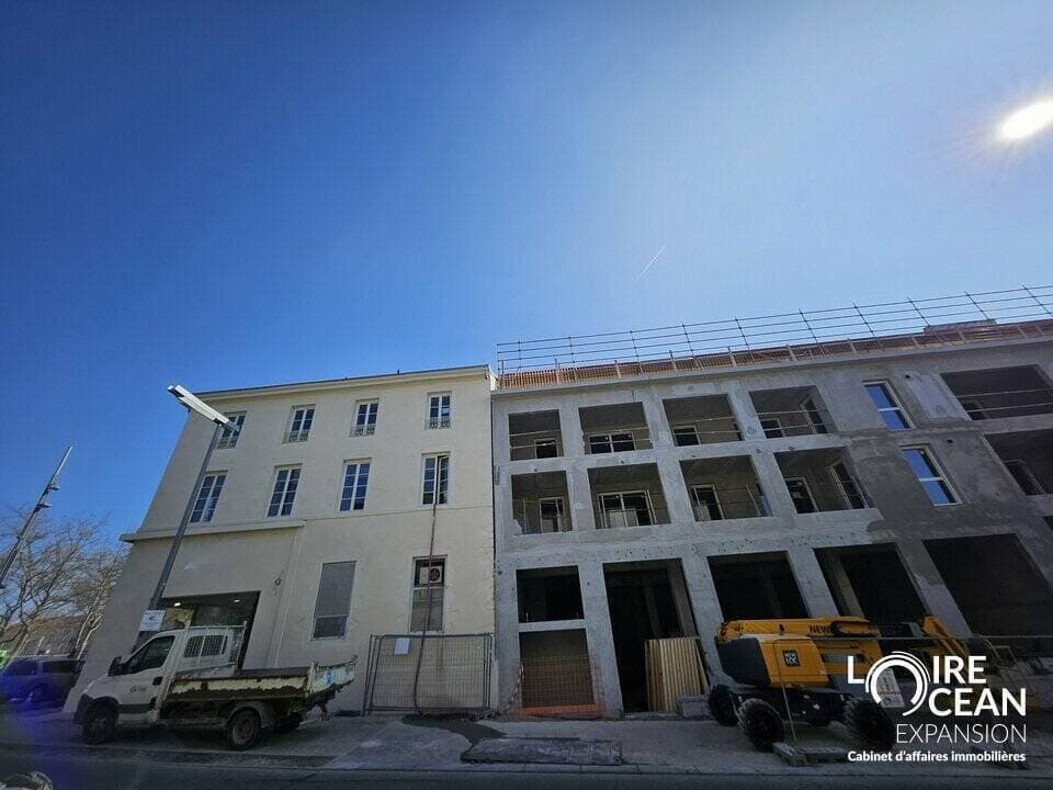 local La Roche-sur-Yon 85000 — photo 1