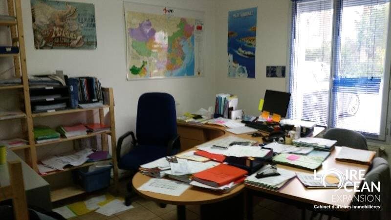 Local commercial · 130 m² · Location — photo 2