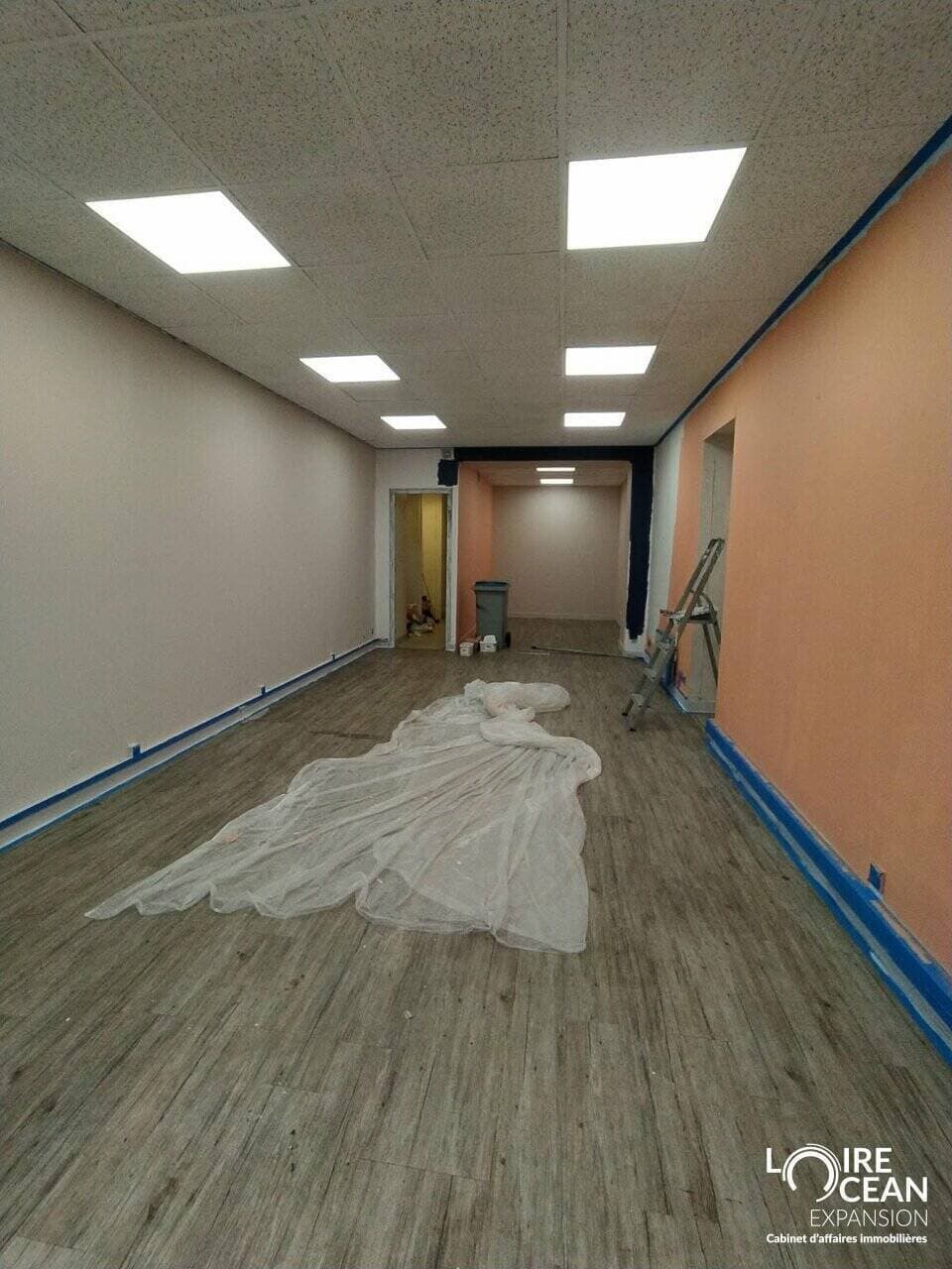 Local commercial · 49 m² · Location — photo 3