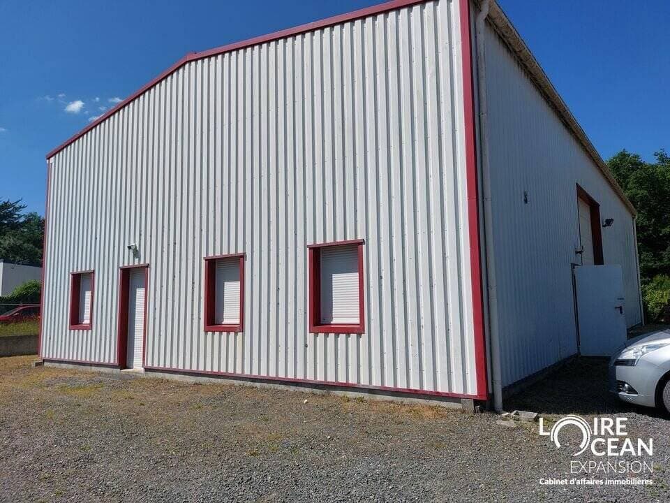 Local commercial · 180 m² · Location — photo 2