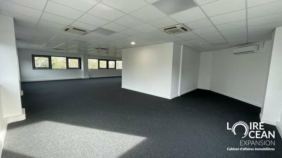 local Nantes 44300 — photo 1