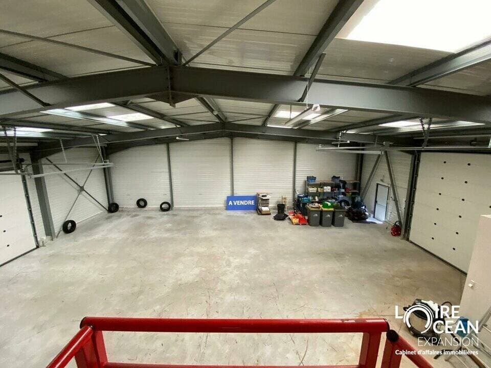 Local commercial · 908 m² · Achat des murs — photo 3