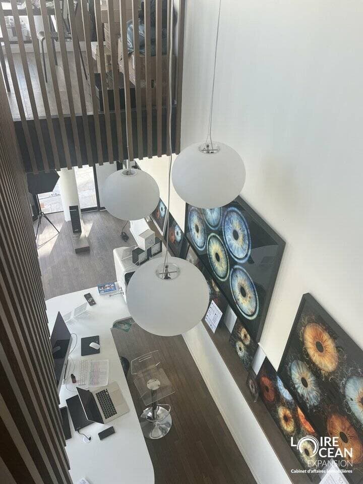 Local commercial · 32 m² · Location — photo 2